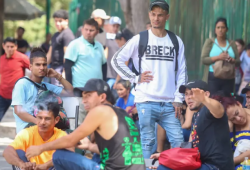 Se quedan en México 40% de los migrantes